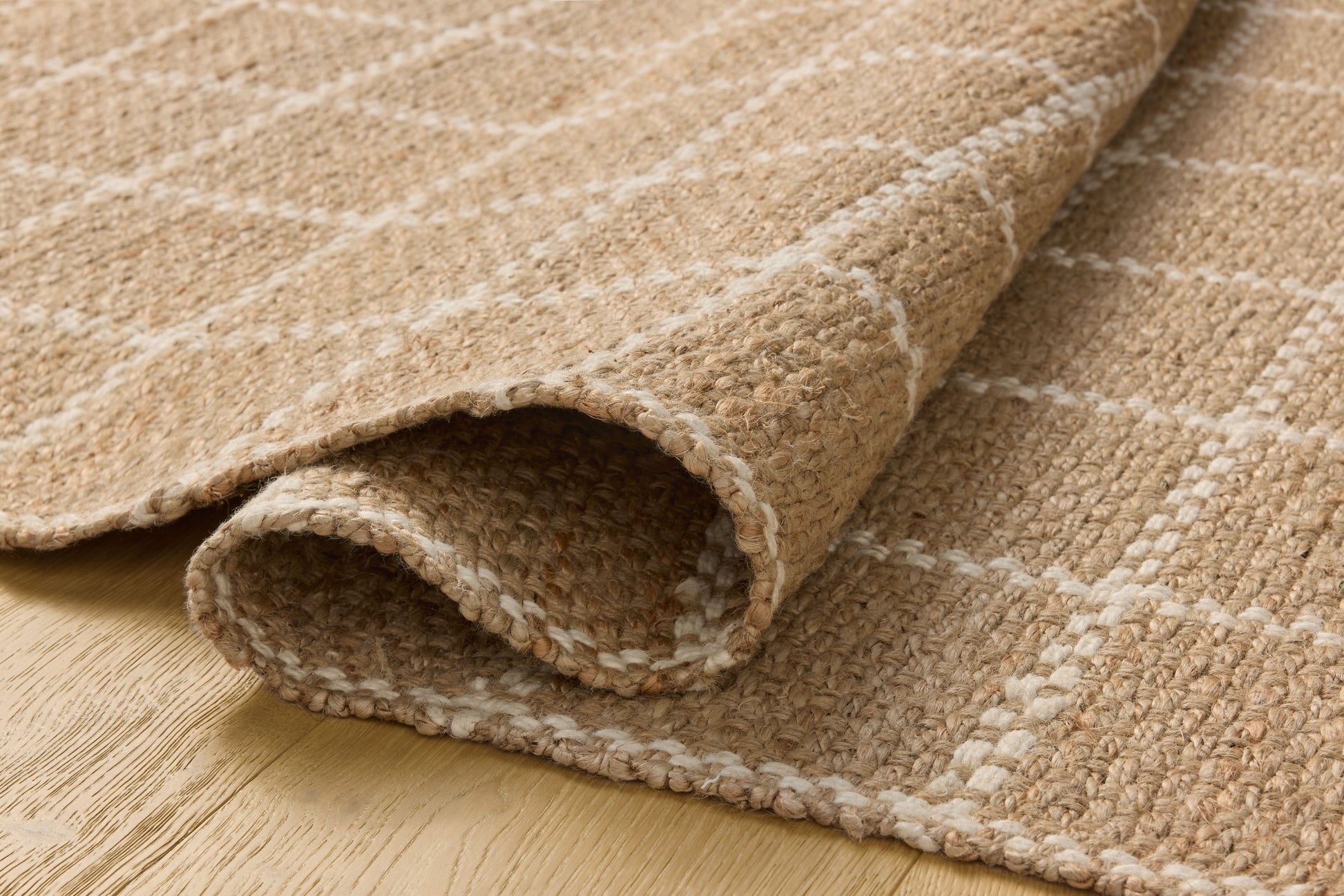 Chris Loves Julia x Loloi Fletcher  Natural Ivory Contemporary