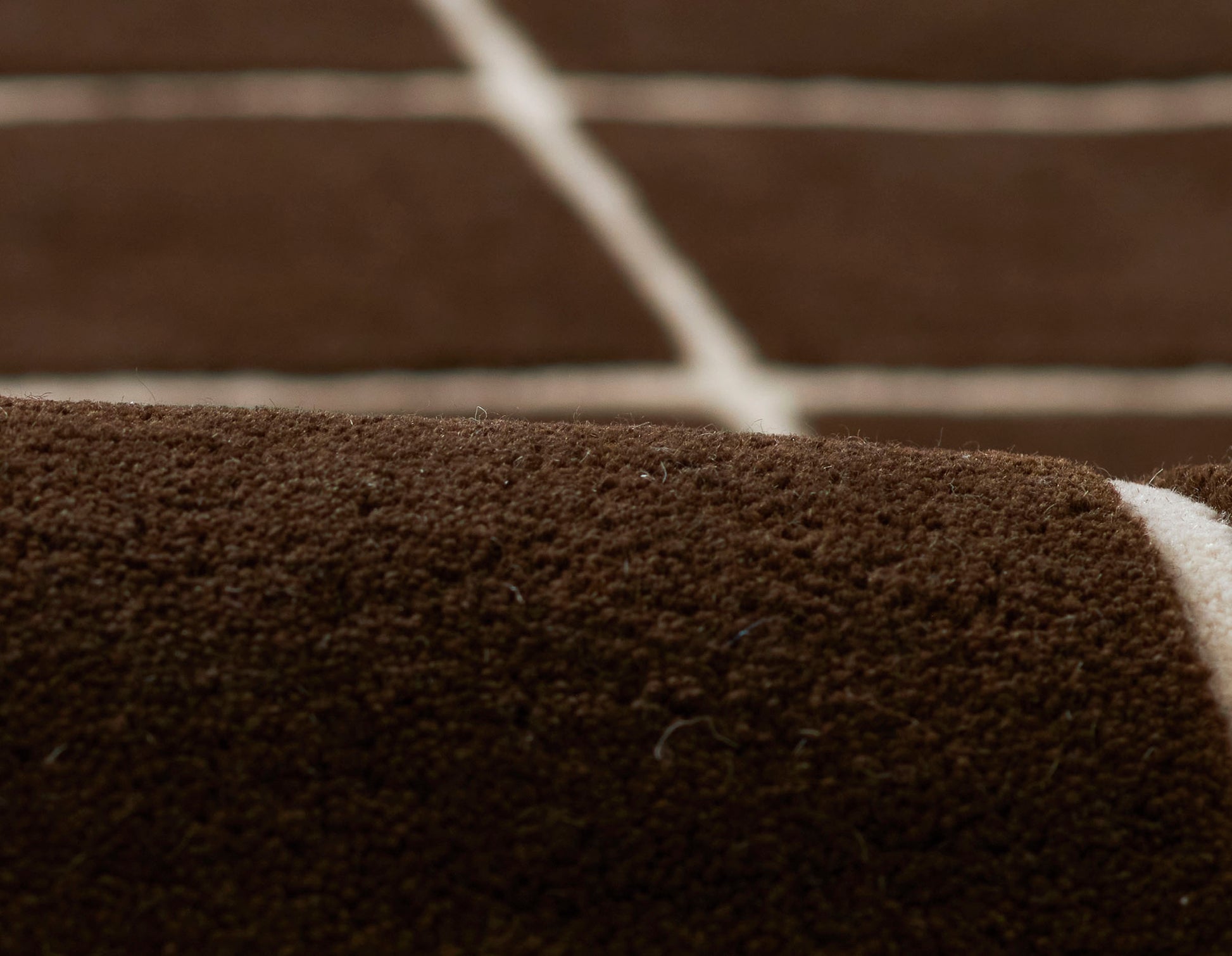 Momeni Form  Brown  Contemporary