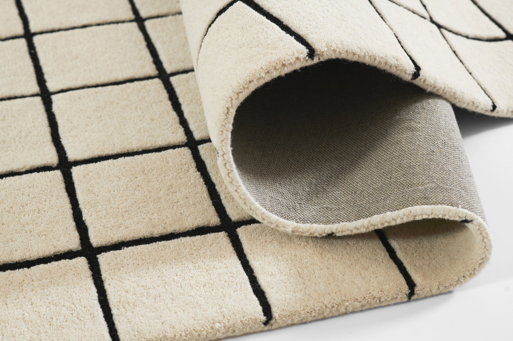 Momeni Form  Ivory  Contemporary