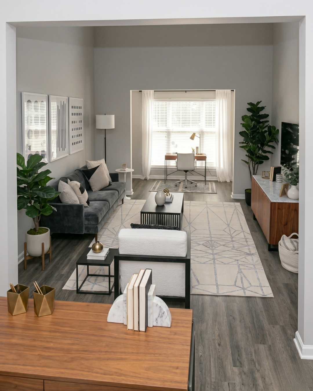 Feizy 3045F Ivory Silver area rug in contemporary living room