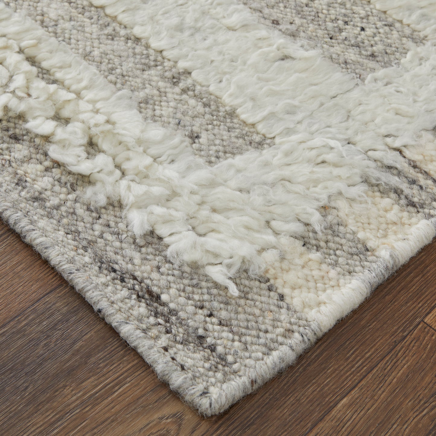 Feizy Ashby 8909F Ivory Gray Transitional/Farmhouse Hand Woven Rug