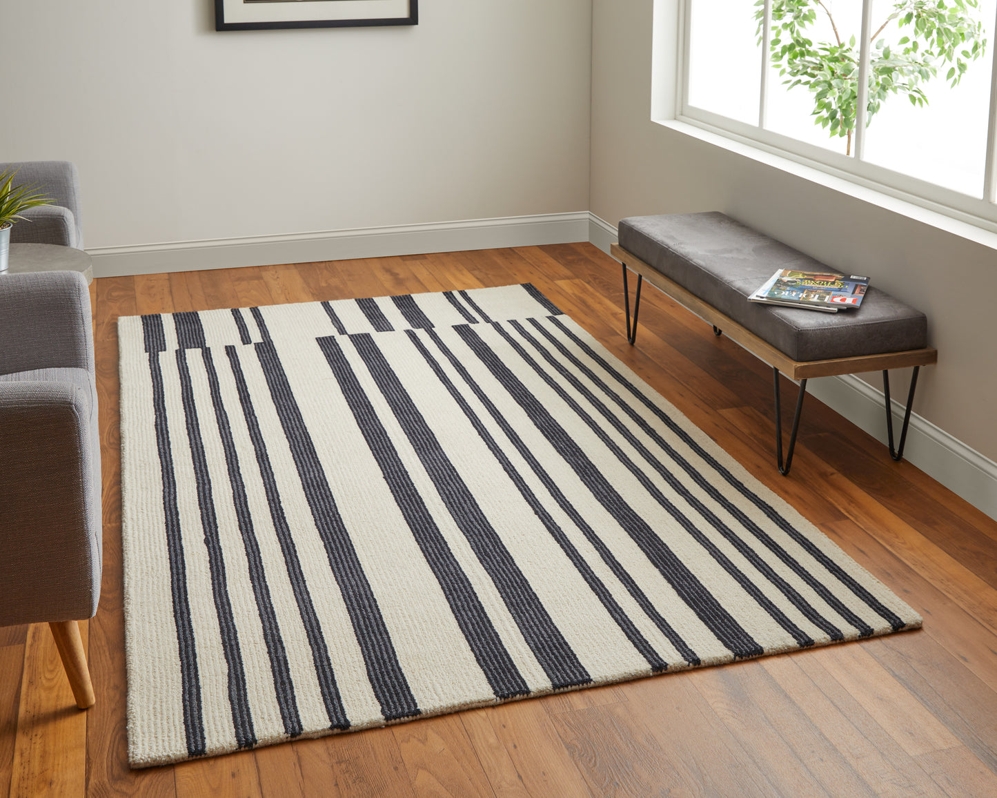 Feizy Maguire 8901F Ivory Black Transitional/Industrial/Mid-Ce Hand Tufted Rug