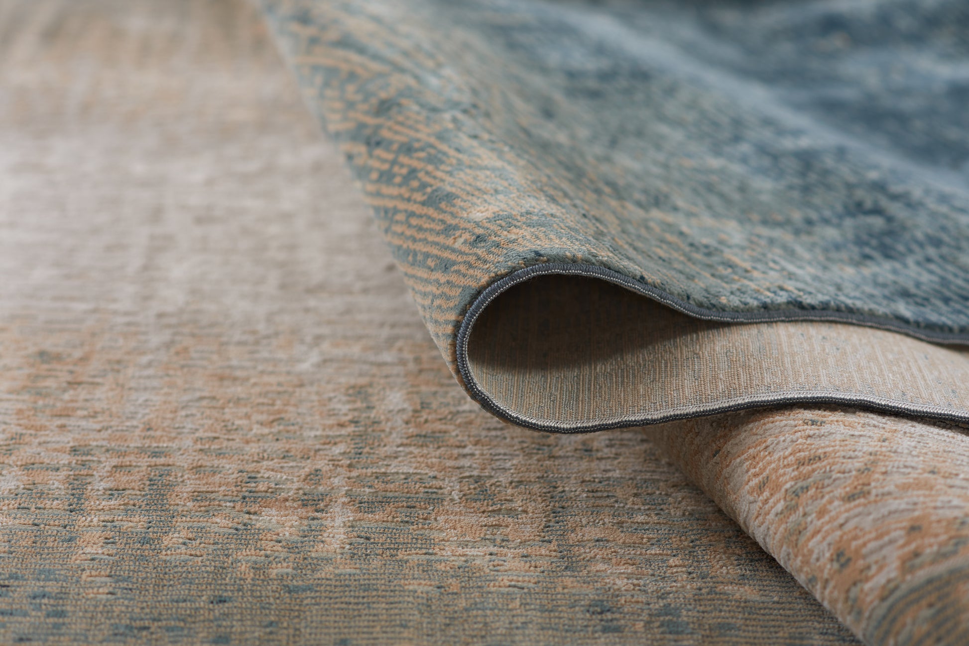 Momeni Genevieve  Blue  Contemporary