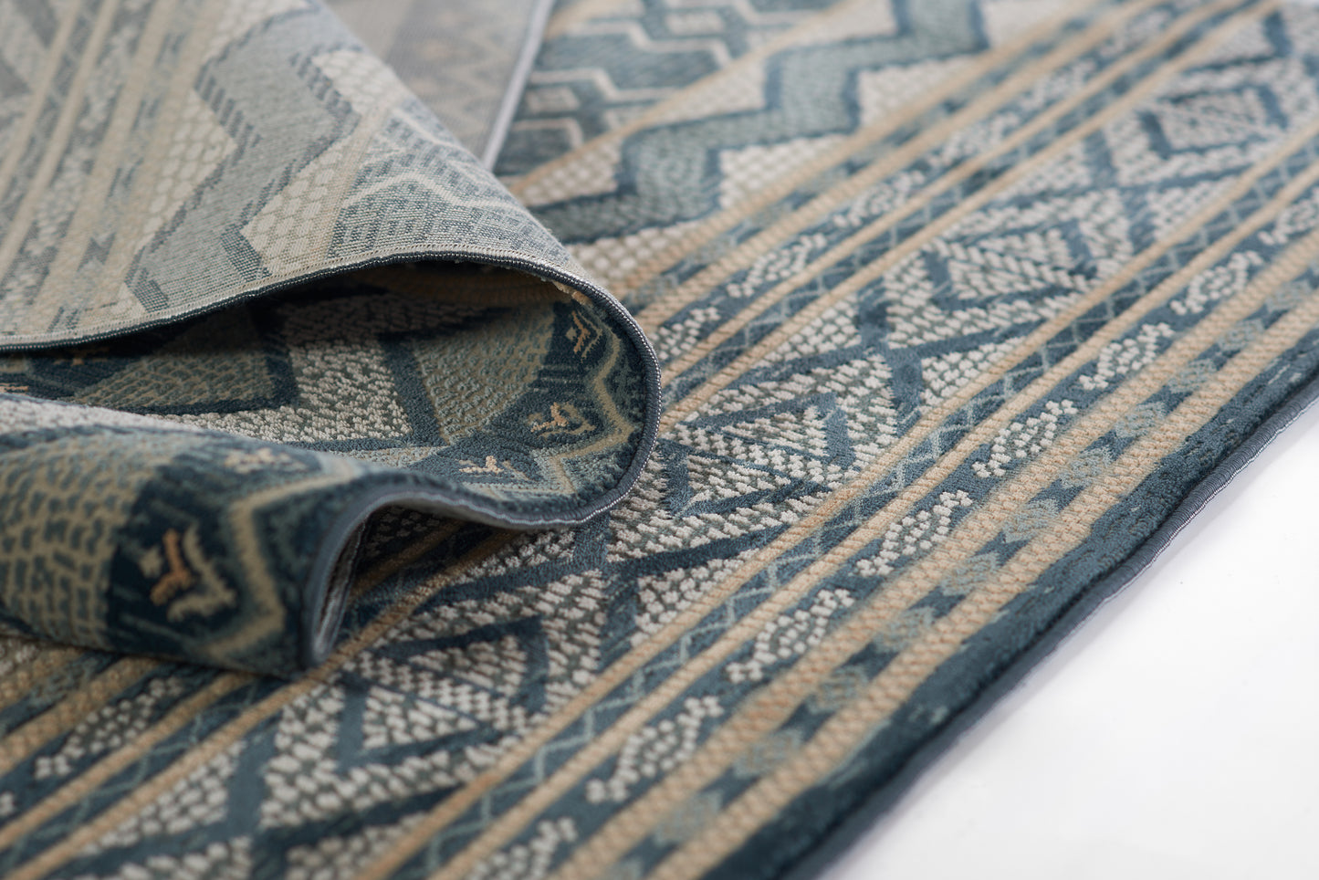 Momeni Genevieve  Blue  Contemporary