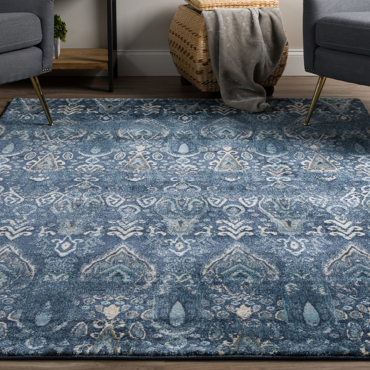 Dalyn Rugs Geneva  Navy  Traditional