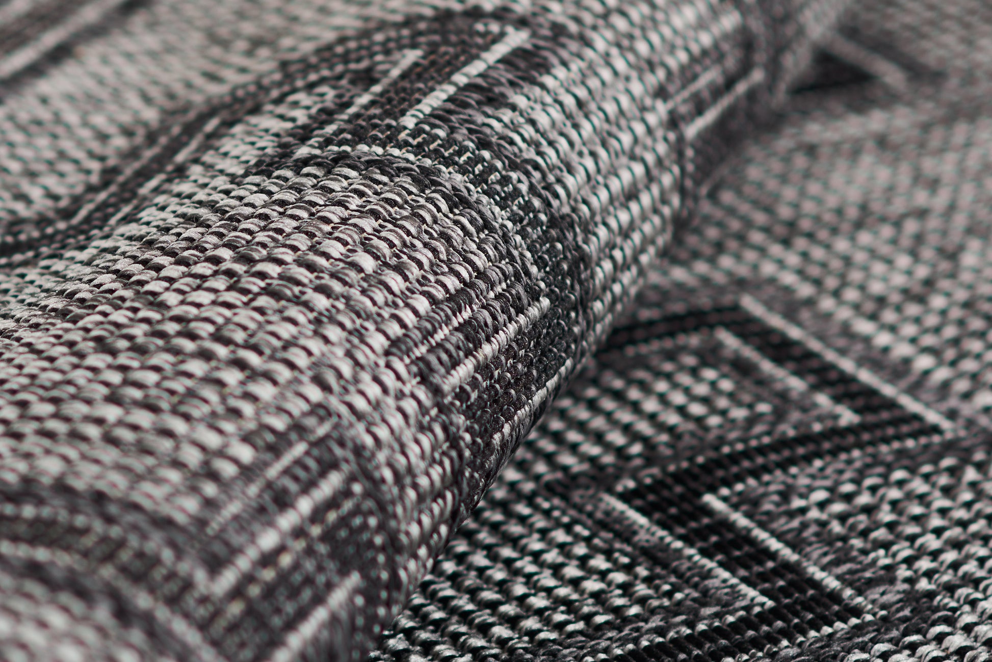 Momeni Hampton  Charcoal  Transitional