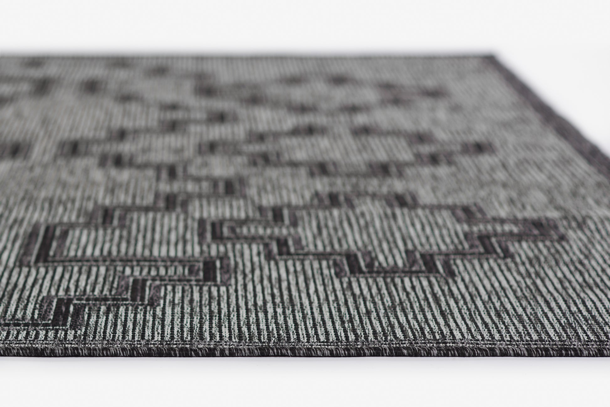 Momeni Hampton  Charcoal  Transitional