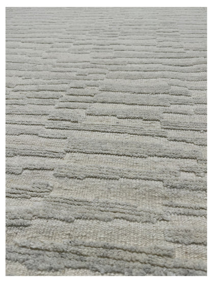 Artisan Harmony  White White Transitional Knotted Rug