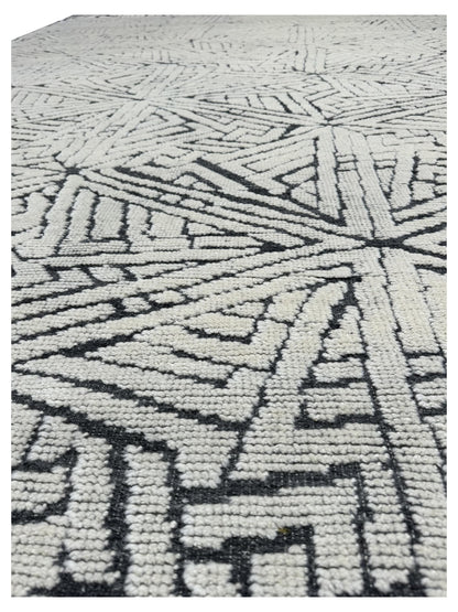Artisan Harmony  White Black Contemporary Knotted Rug