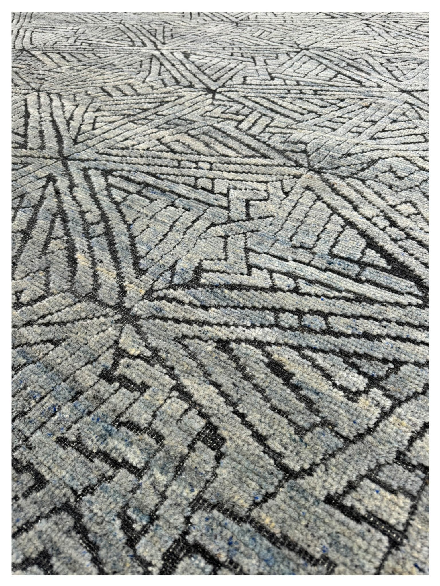 Artisan Harmony Grey Black Contemporary Knotted Rug - Rugs - Artisan - Atlanta Designer Rugs
