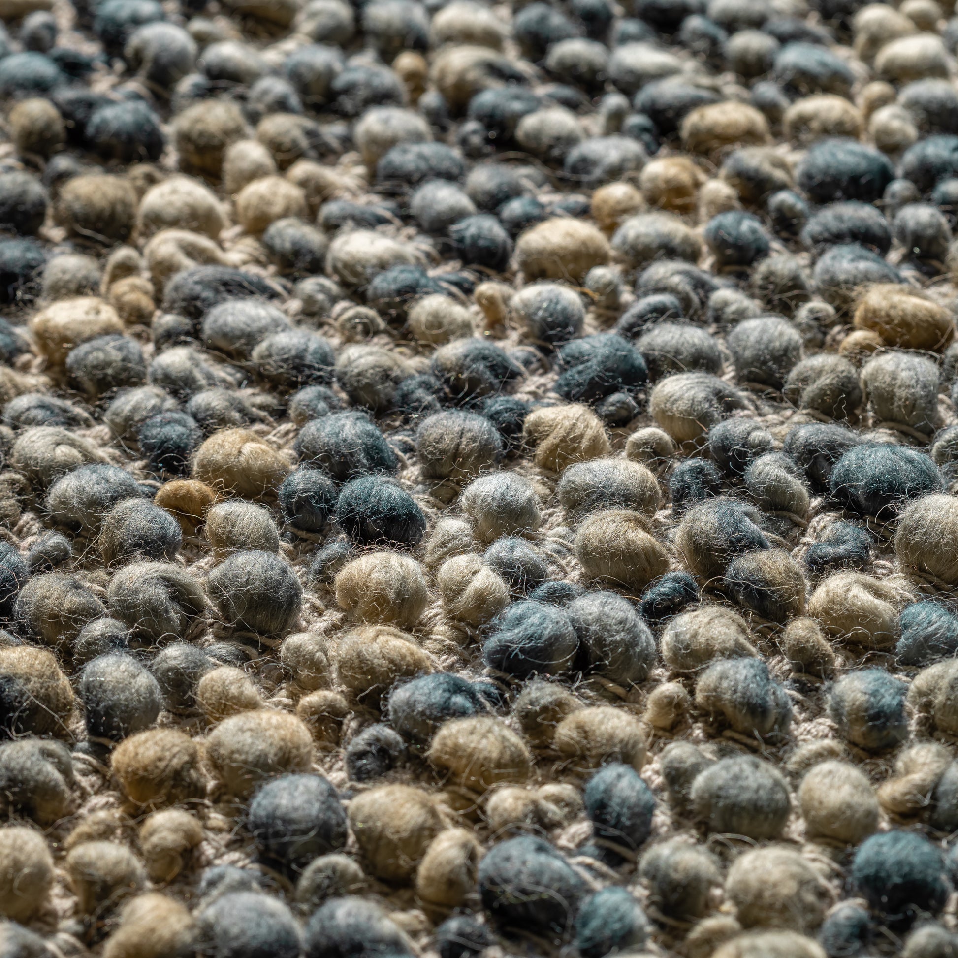 Dalyn Rugs Hanu  Navy  Transitional