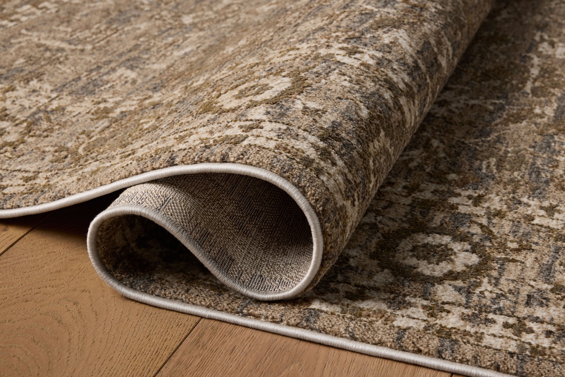 Loloi II Haywood  Pebble Charcoal Traditional