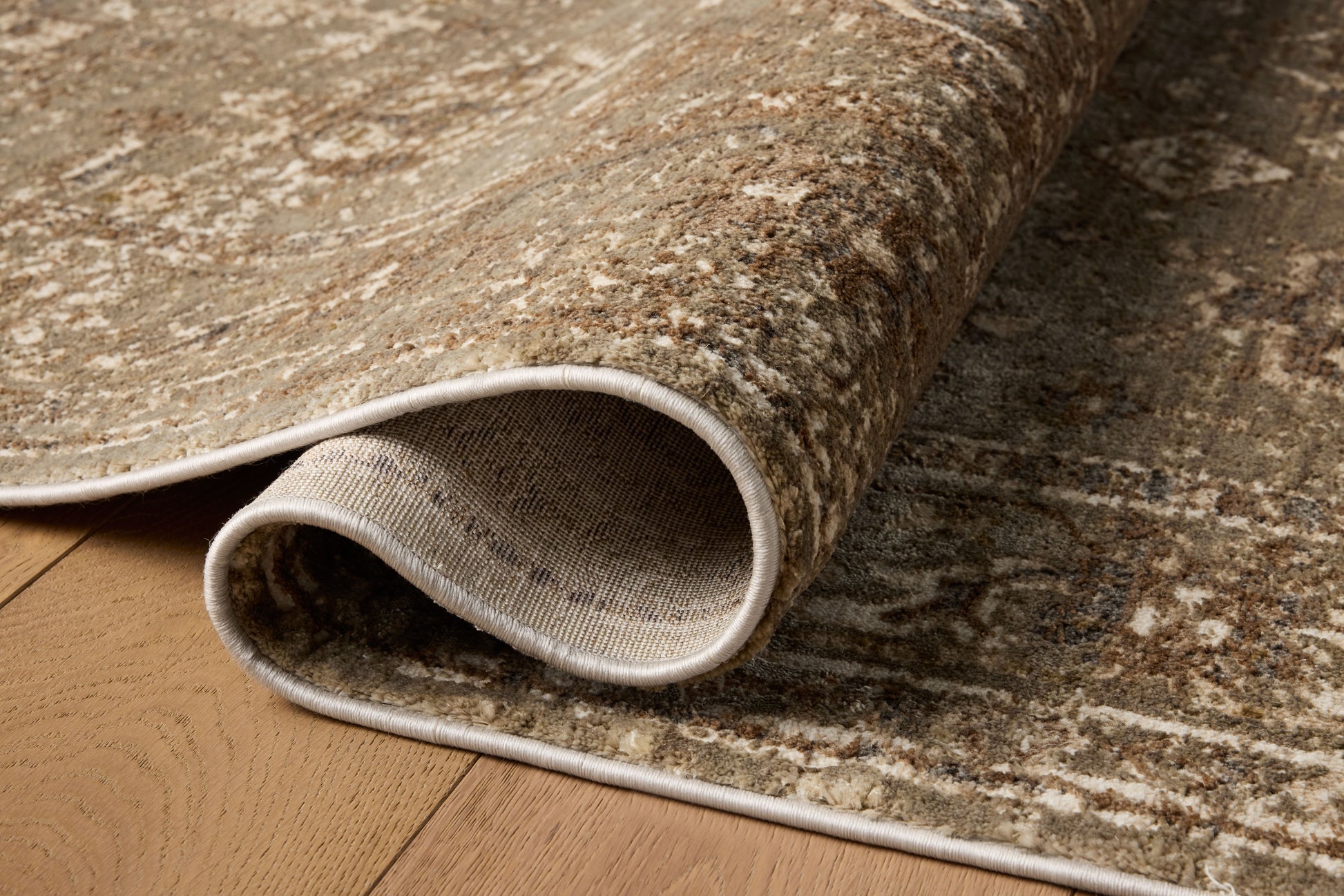 Loloi II Haywood  Sage Earth Traditional