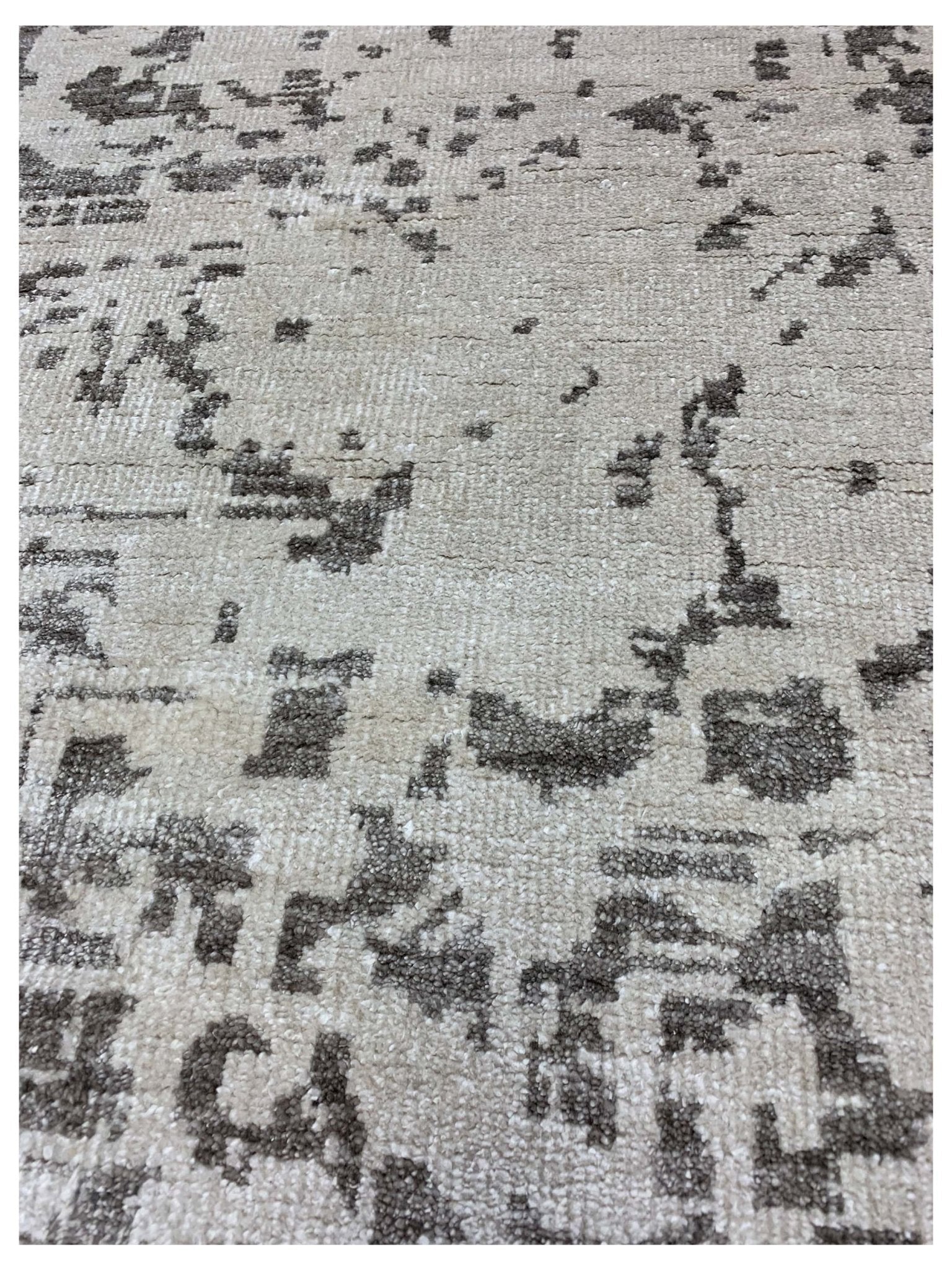 Artisan Emma Beige Transitional Knotted Rug - Rugs - Artisan - Atlanta Designer Rugs