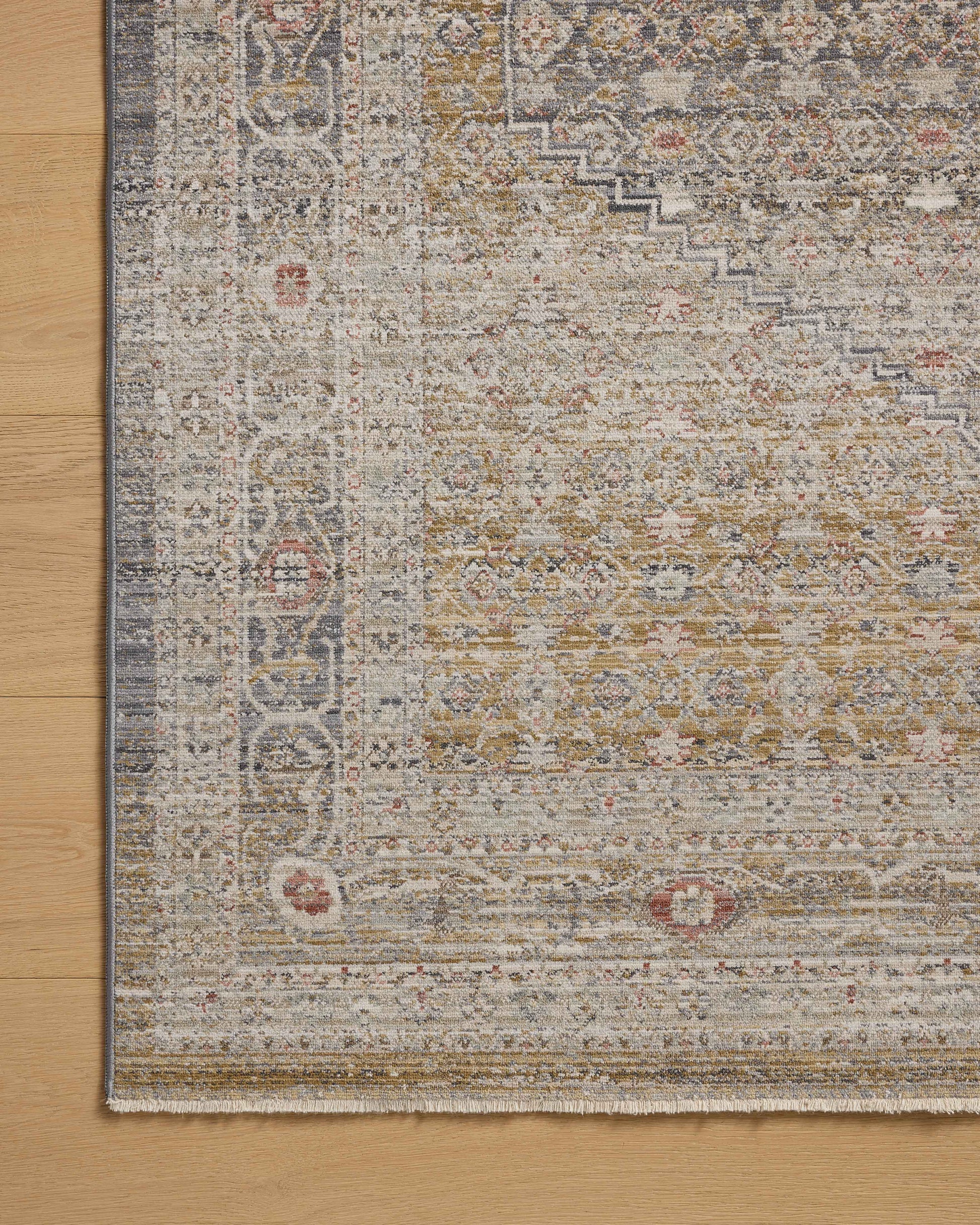 Chris Loves Julia x Loloi Ida  Stone Gold Traditional