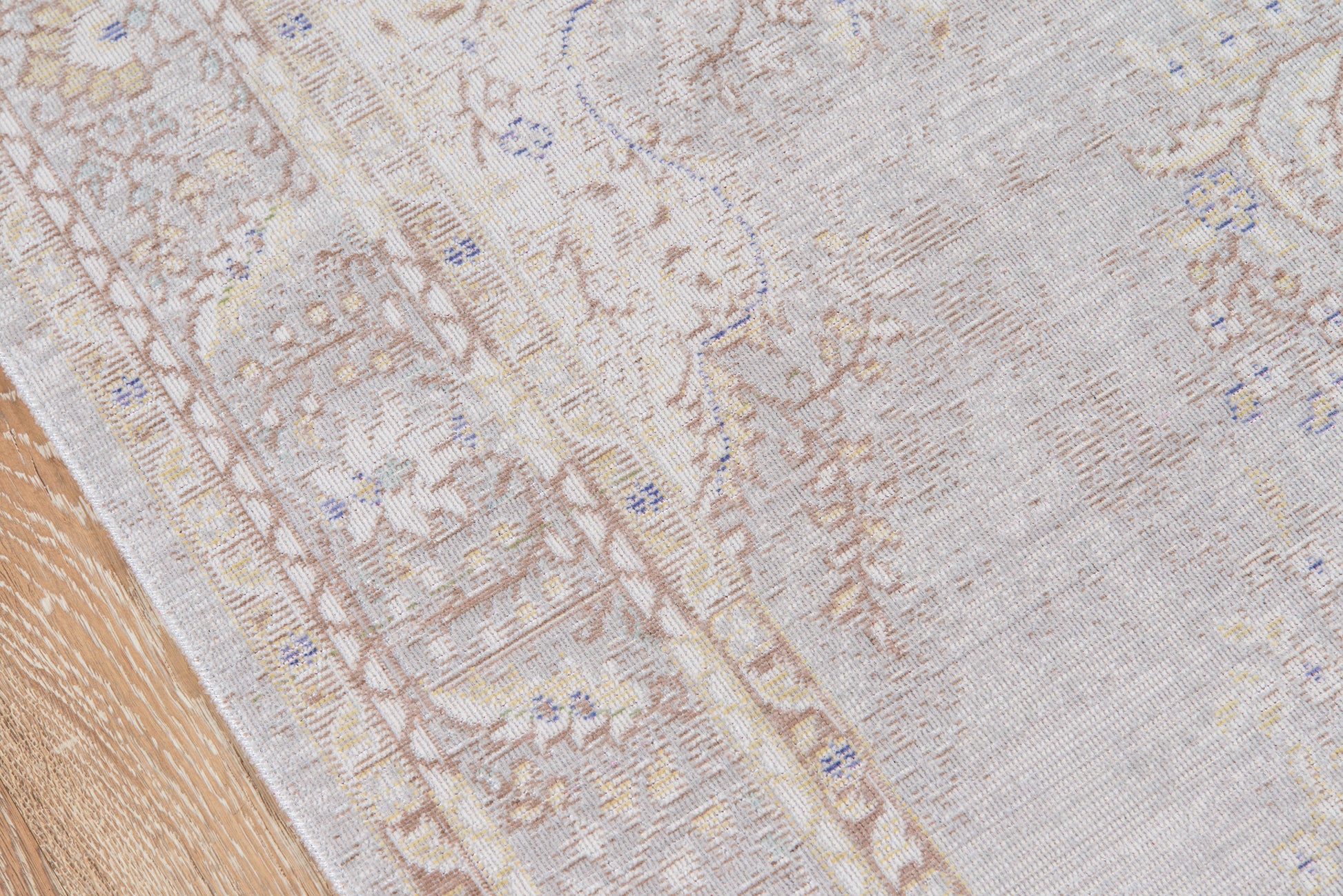 Momeni Isabella  Grey  Traditional