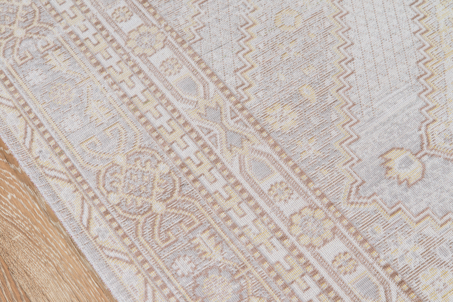 Momeni Isabella  Grey  Traditional