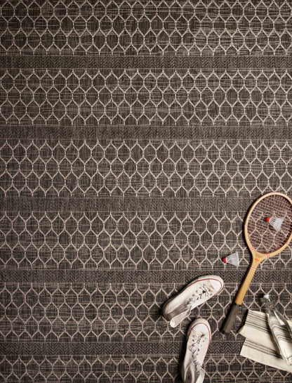 Loloi Isle  Black Grey Indoor/Outdoor