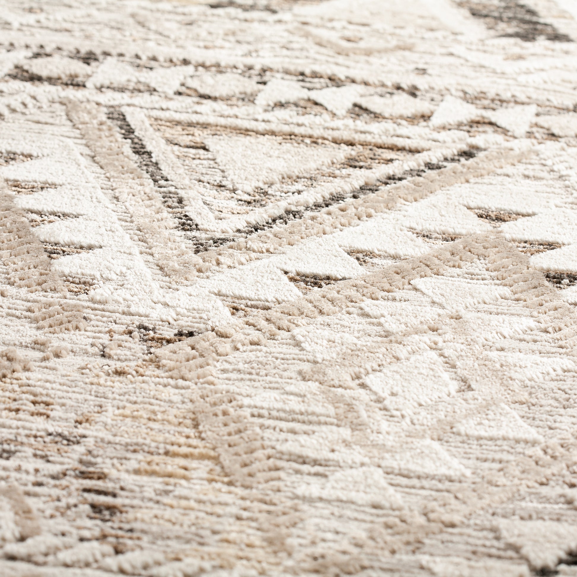 Dalyn Rugs Izmir  Taupe  Transitional