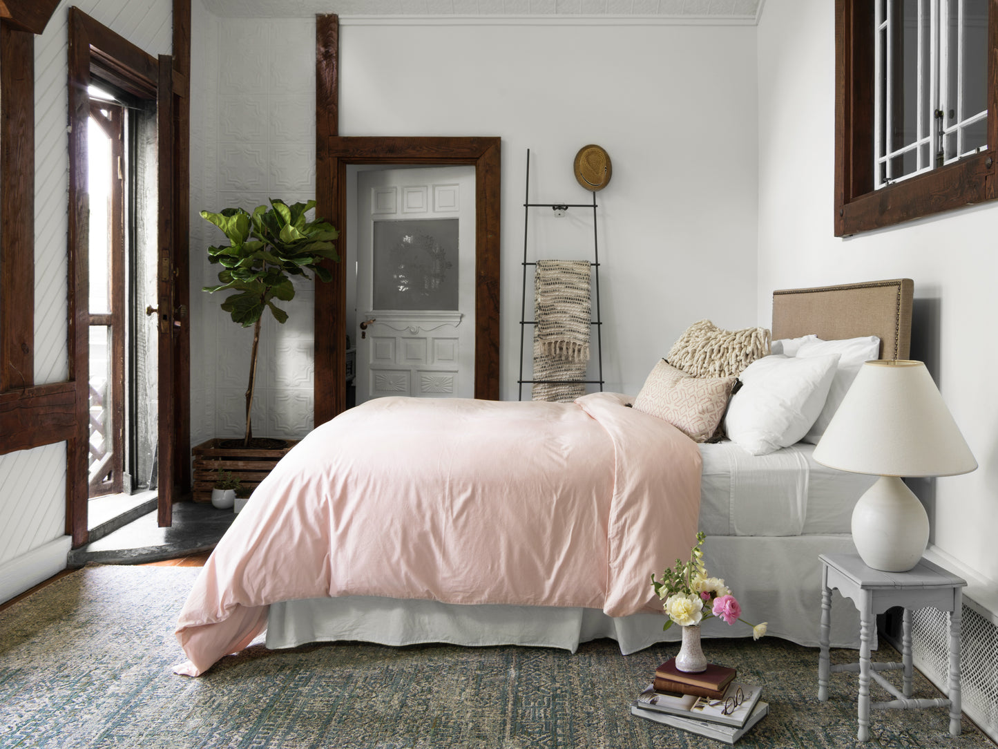 Loloi Javari  Ivory Sea Contemporary