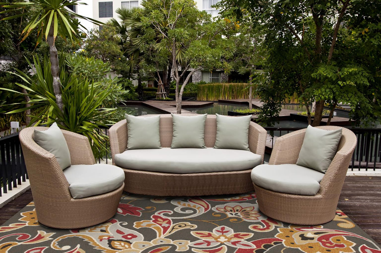 Kas Harbor 4213 Taupe Indoor/Outdoor Hand Hooked Rug