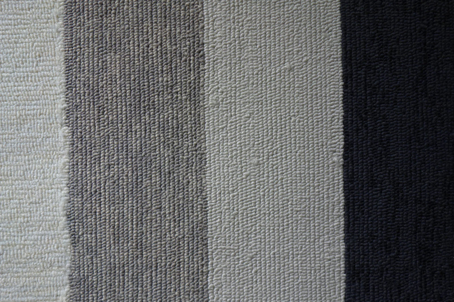 Kas Libby Langdon Hamptons 5228 Charcoal Indoor/Outdoor Hand-Hooked Rug