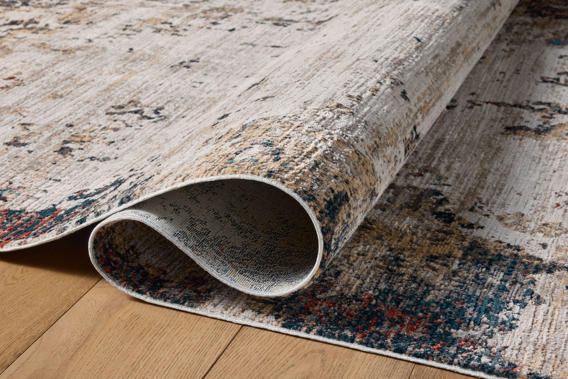 Loloi Leigh  Ivory Charcoal Transitional