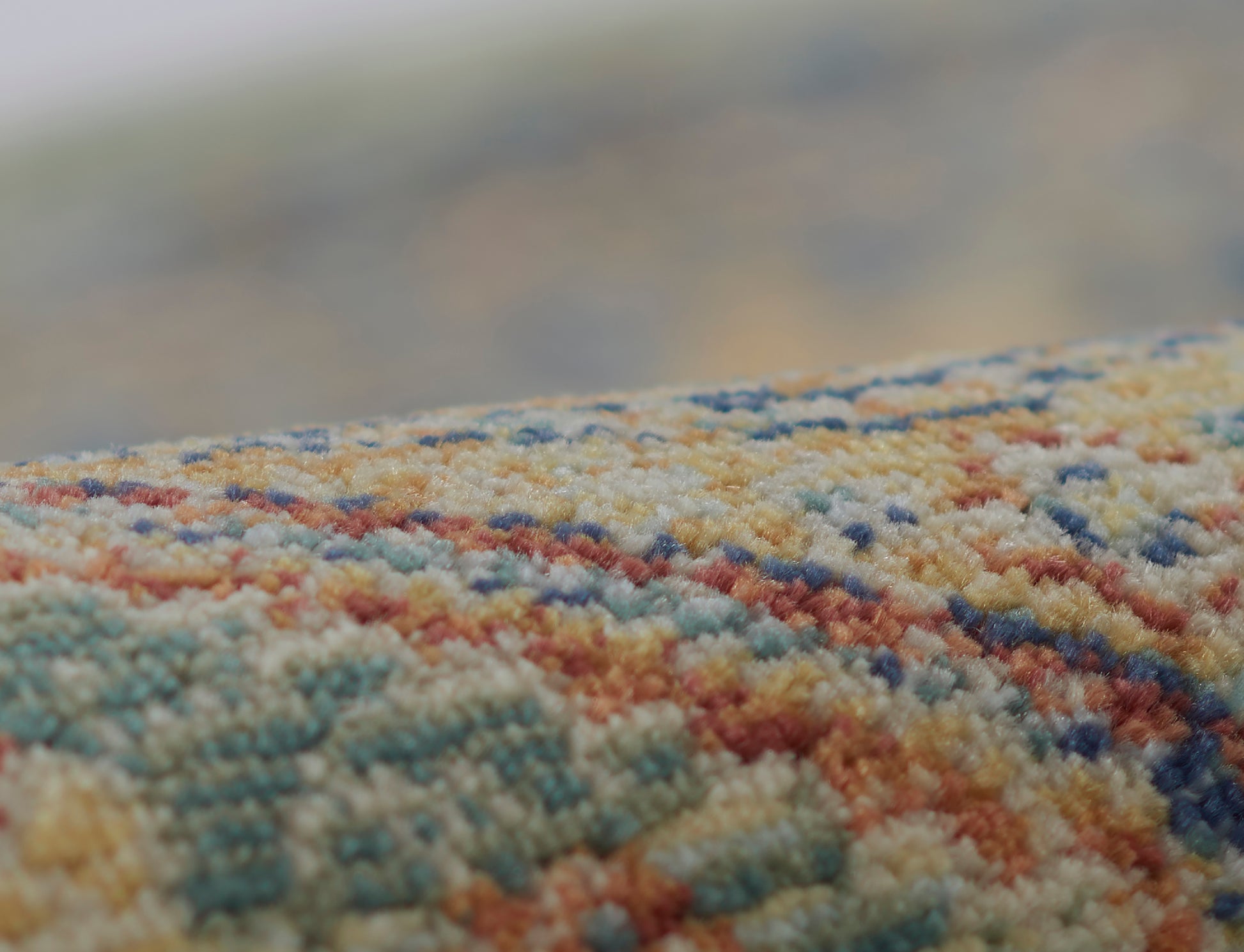 Momeni Lillihan  Seafoam  Traditional