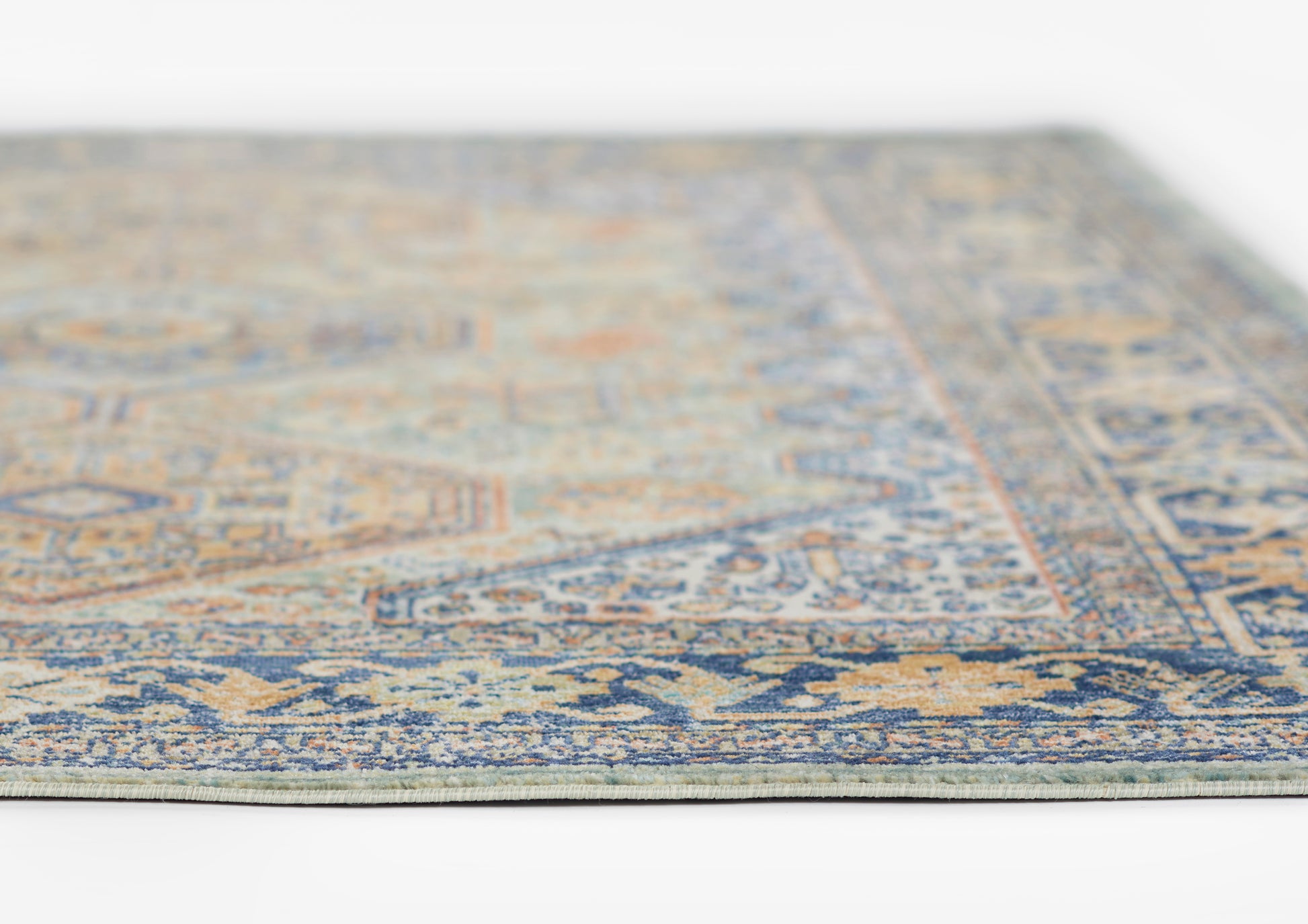 Momeni Lillihan  Seafoam  Traditional