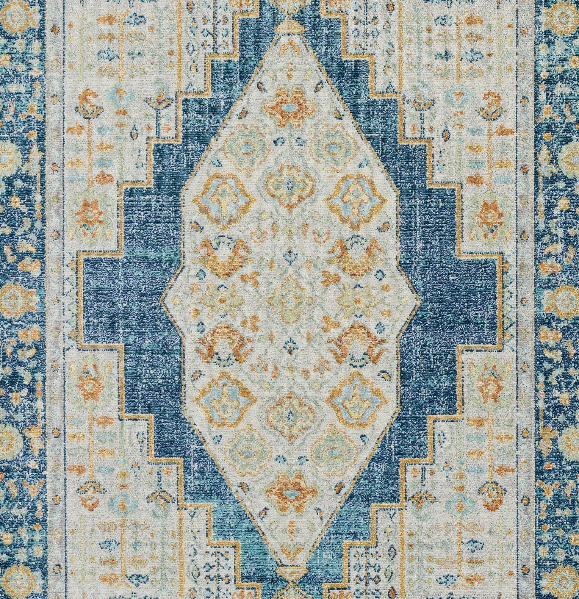 Momeni Lillihan  Navy  Traditional