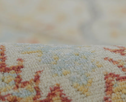 Momeni Lillihan  Ivory  Traditional