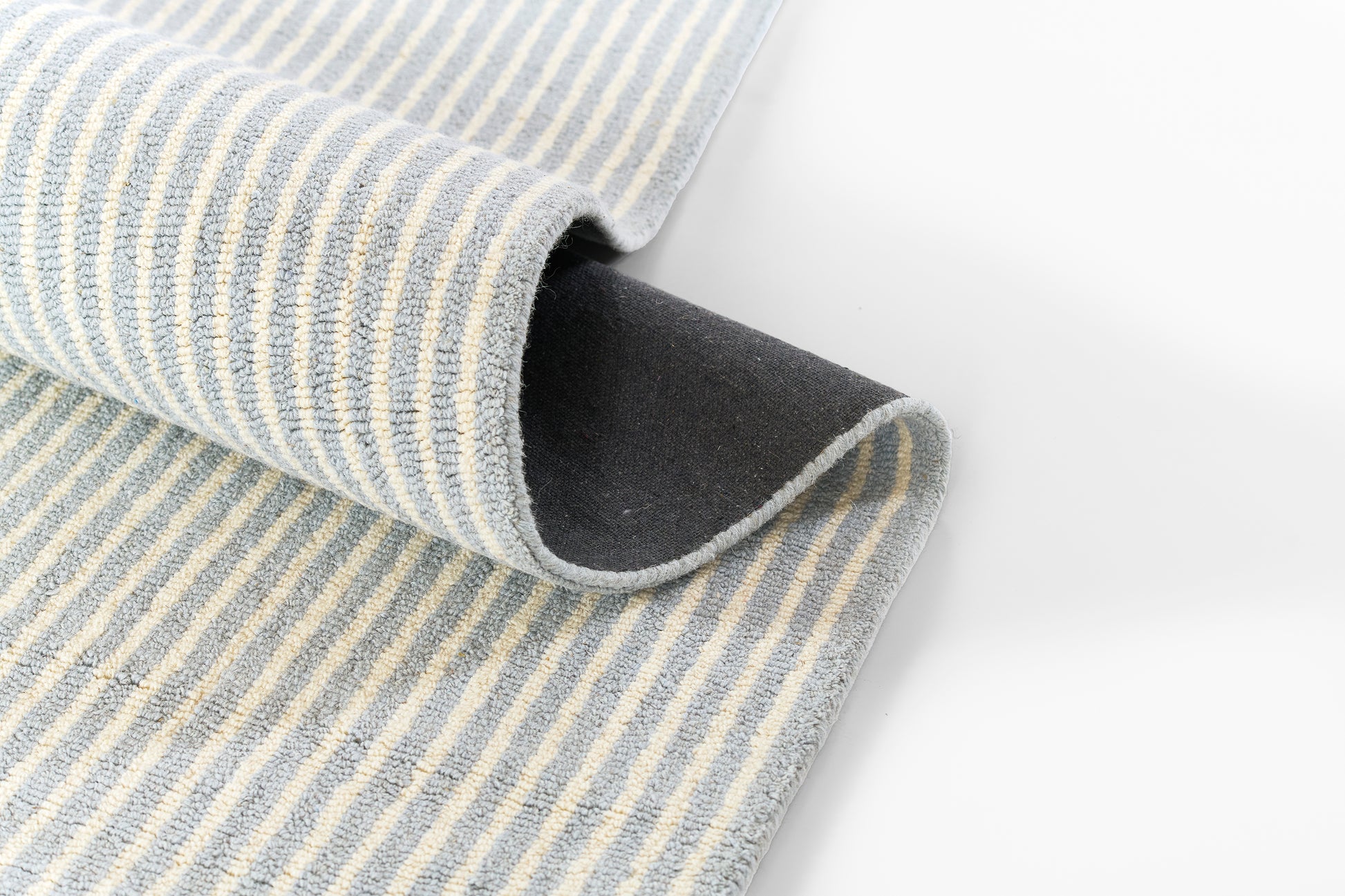 Momeni Lily  Blue  Contemporary
