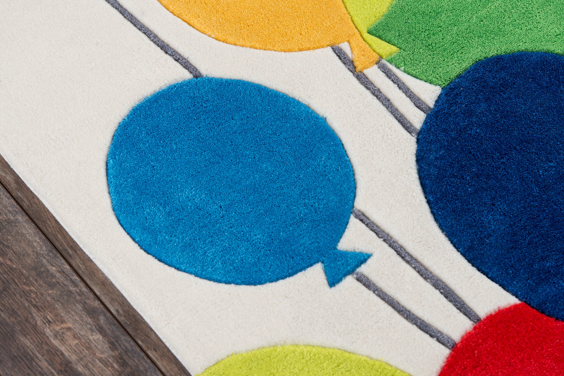 Momeni Lil Mo Whimsy  Multi Balloons  Contemporary