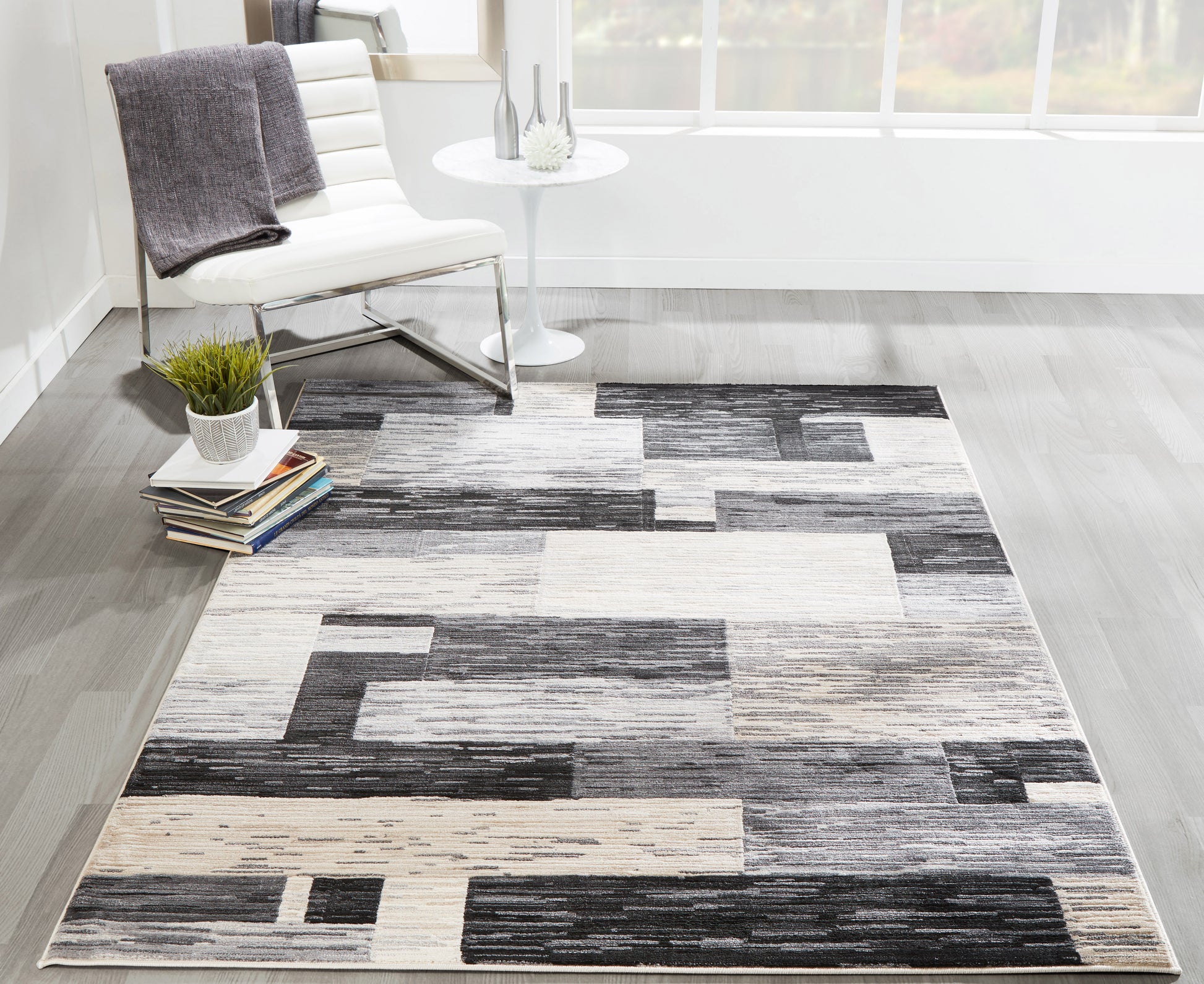 Momeni Logan  Charcoal  Contemporary