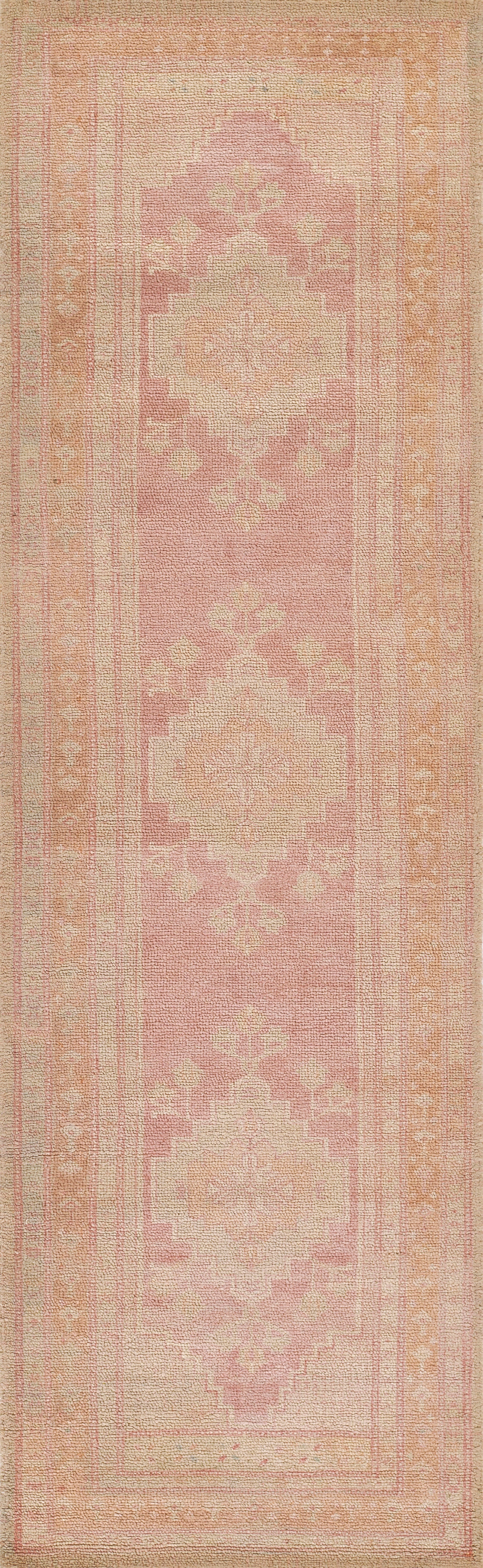 Momeni Luna  Pink  Traditional