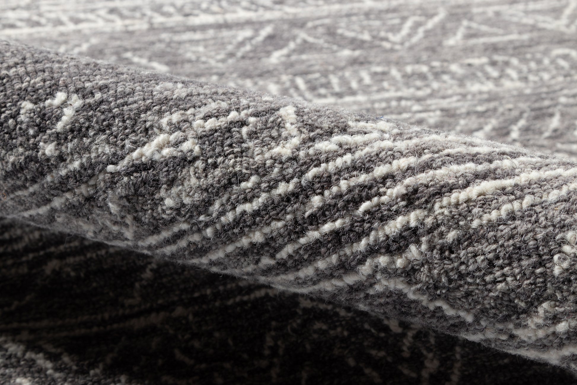 Momeni Mallorca  Grey  Contemporary