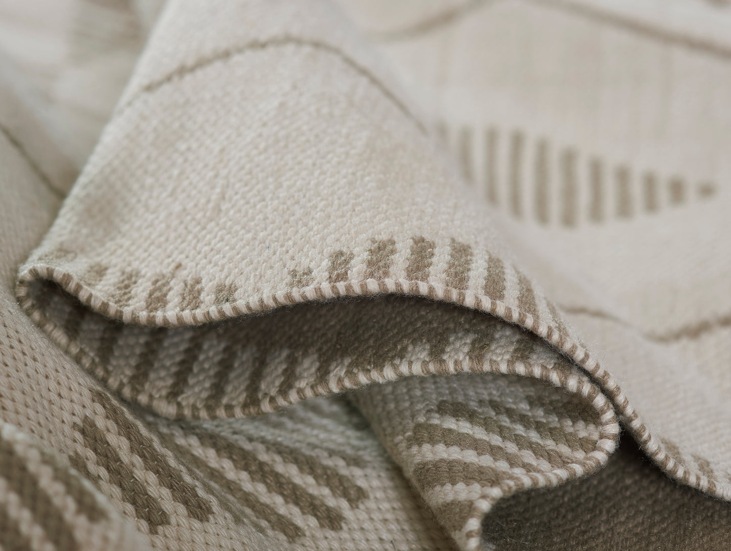Novogratz Malmo  Ivory  Contemporary
