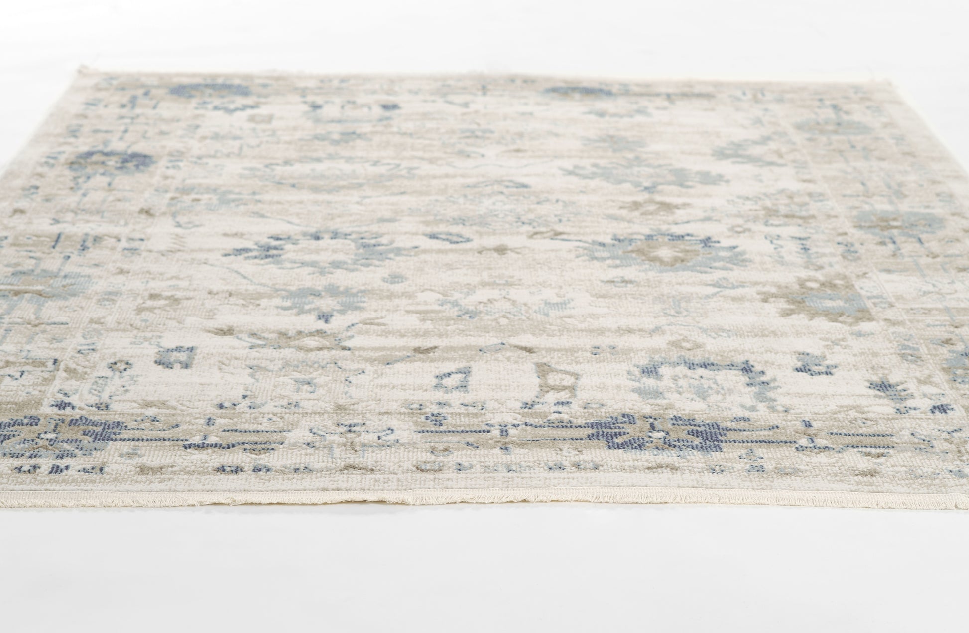 Momeni Menlo  Blue  Traditional