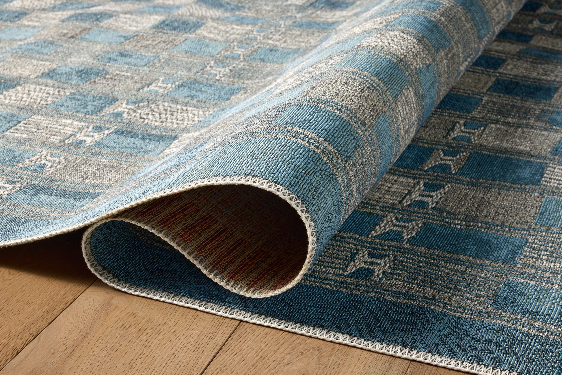 Loloi Mika  Blue Ivory Indoor/Outdoor