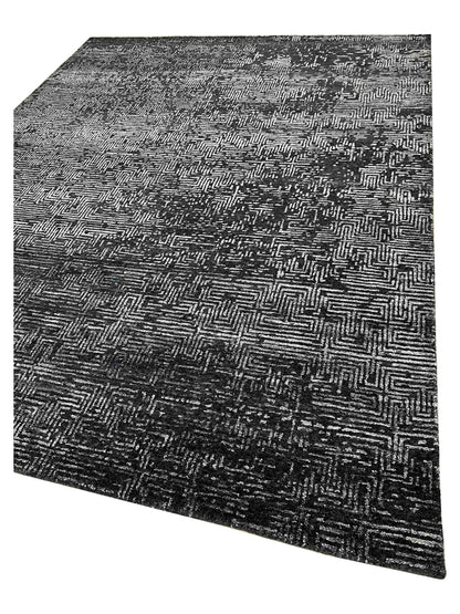 Artisan Mary Washed Black Contemporary Knotted Rugs