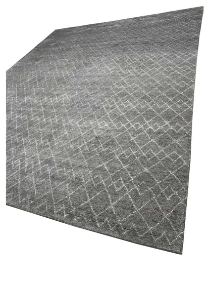 Artisan Marion Ivory Nickle Contemporary Knotted Rug