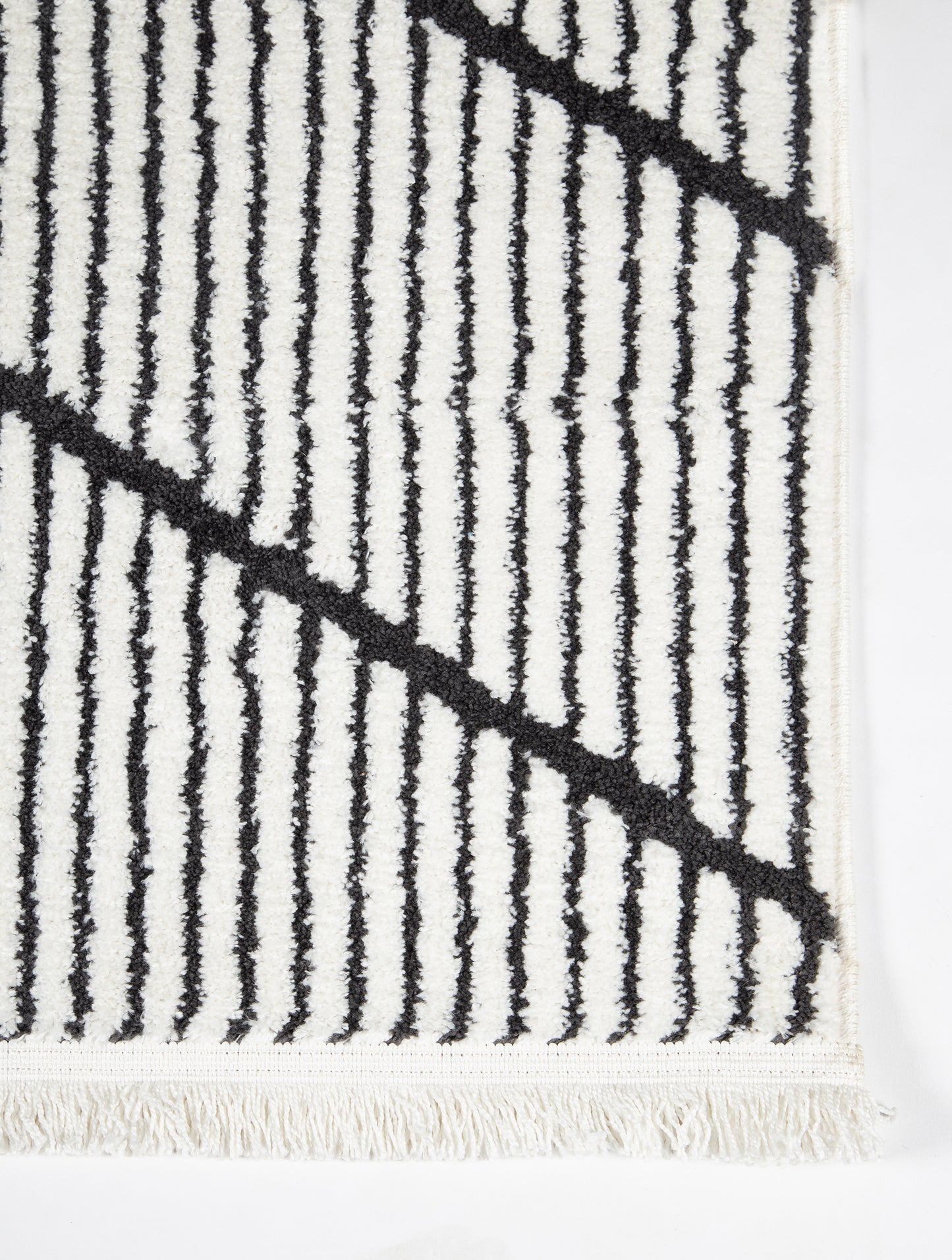 Momeni Monaco  Ivory  Contemporary