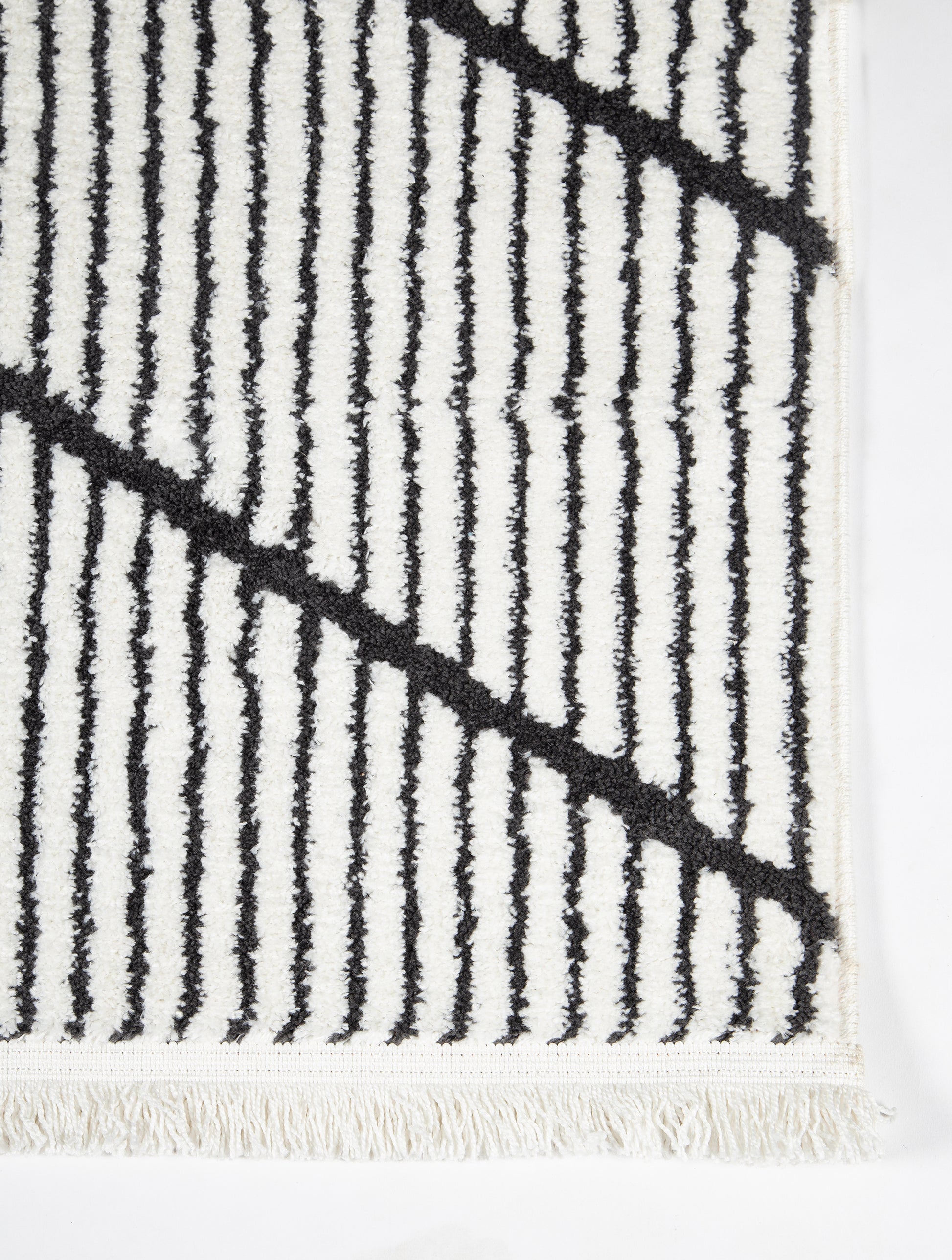 Momeni Monaco  Ivory  Contemporary