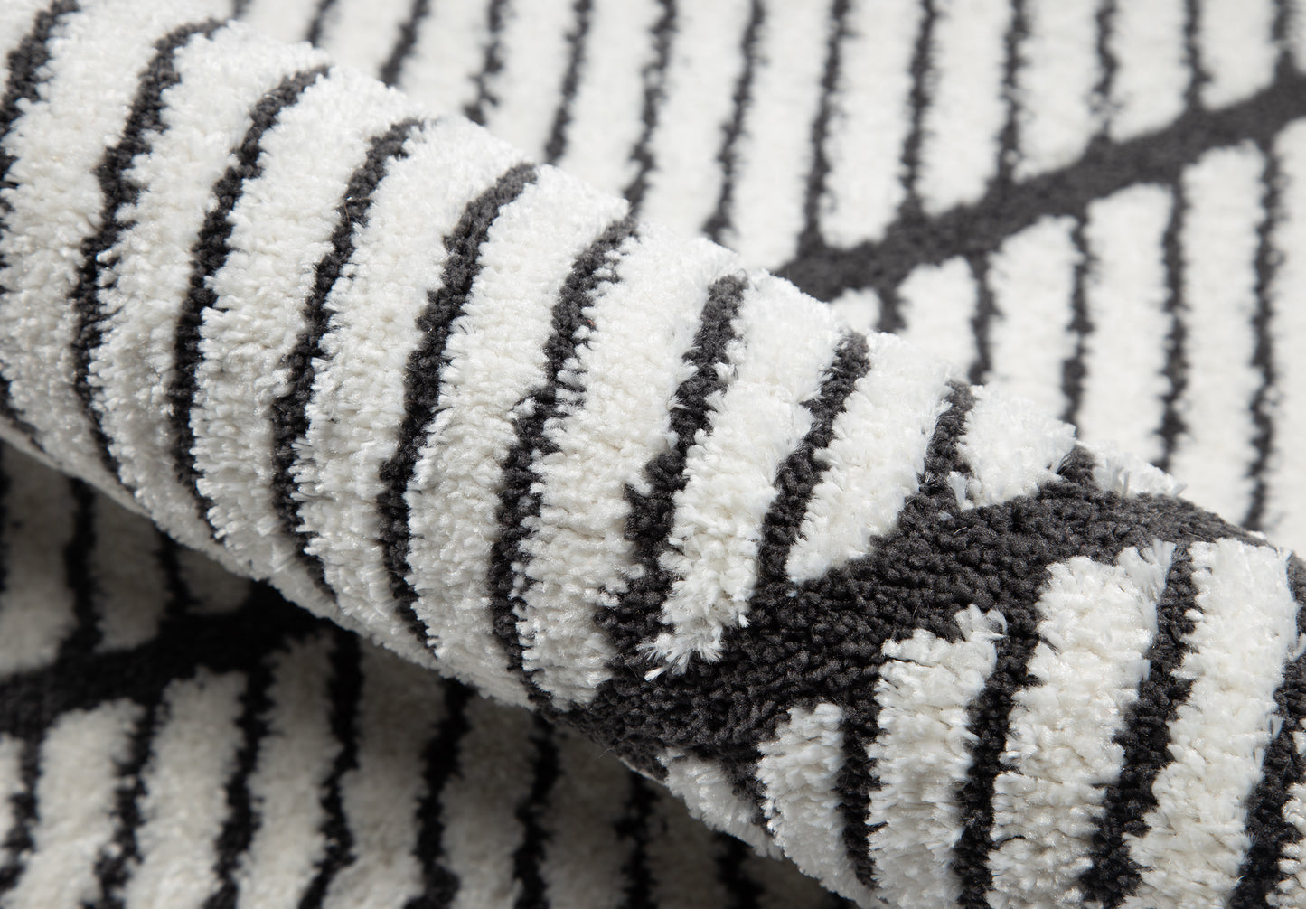 Momeni Monaco  Ivory  Contemporary