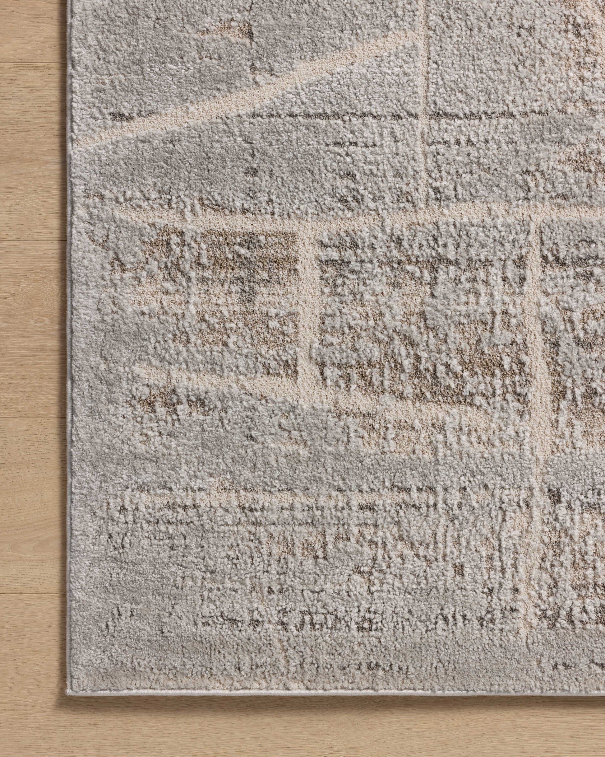 Amber Lewis x Loloi Monty   Natural Mist Contemporary