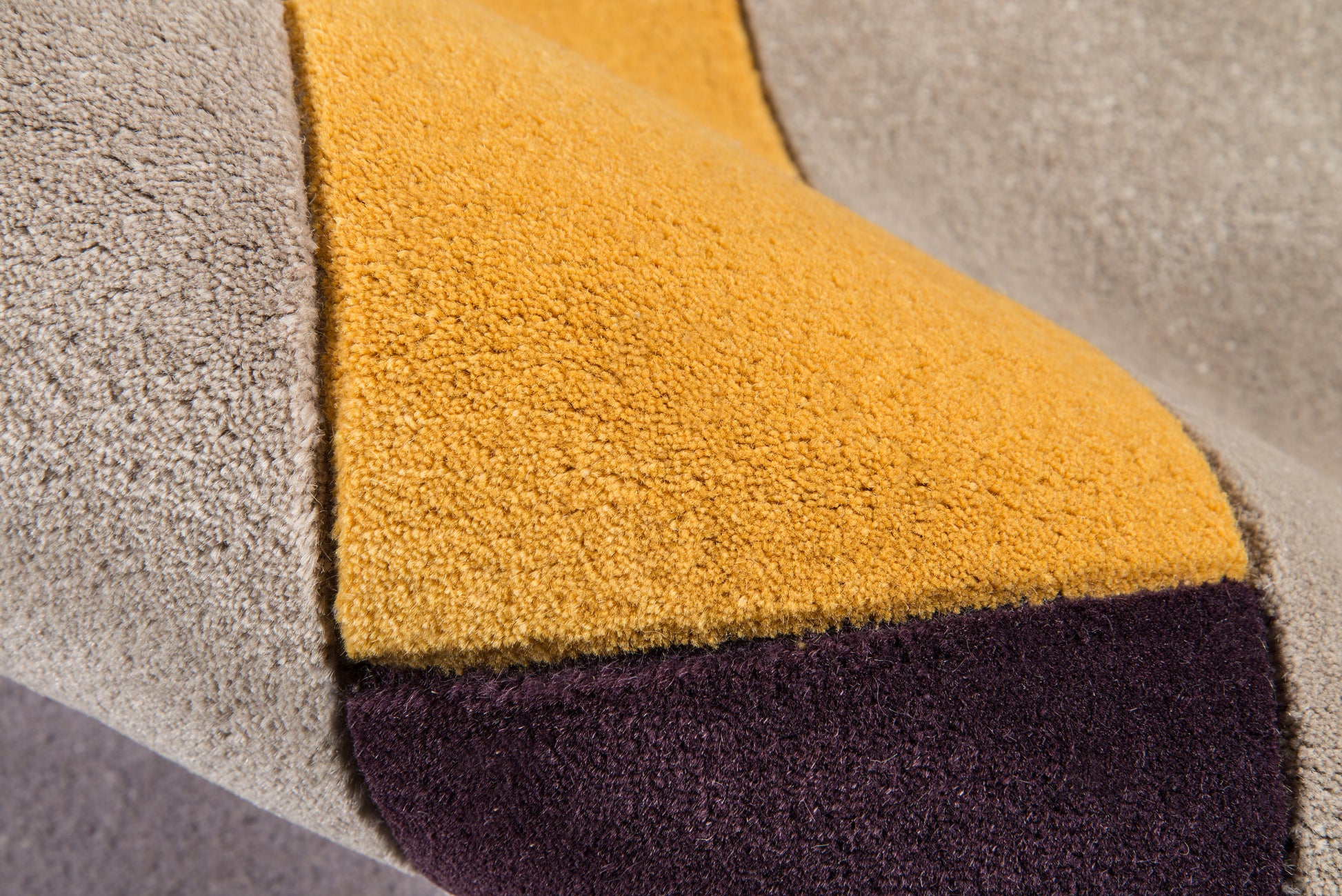 Momeni New Wave  Grey  Contemporary