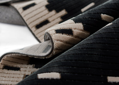 Momeni Noho  Black  Contemporary