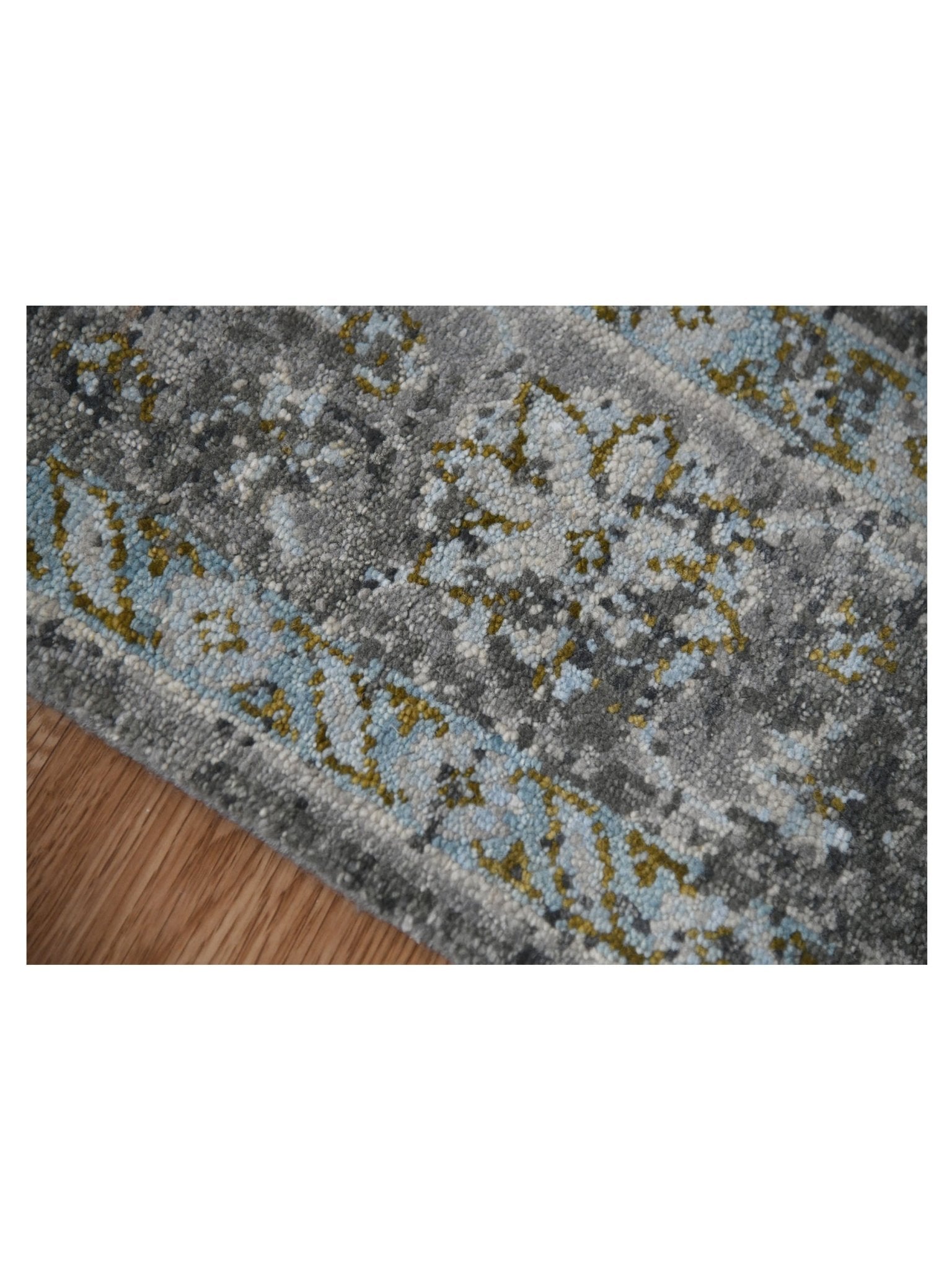 Limited NEWCASTLE NE - 322 SILVER SAND Traditional Knotted Rug - Rugs - Limited - Atlanta Designer Rugs