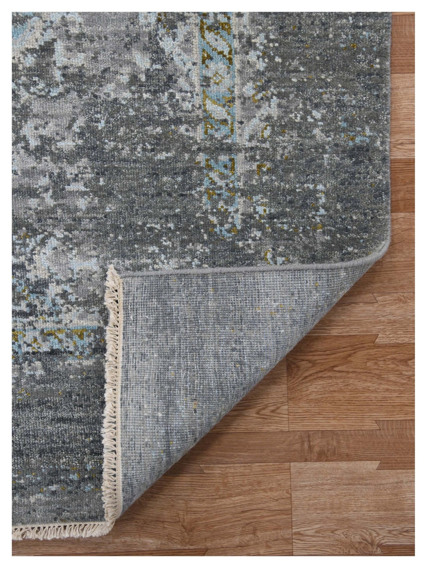 Limited NEWCASTLE NE - 322 SILVER SAND Traditional Knotted Rug - Rugs - Limited - Atlanta Designer Rugs