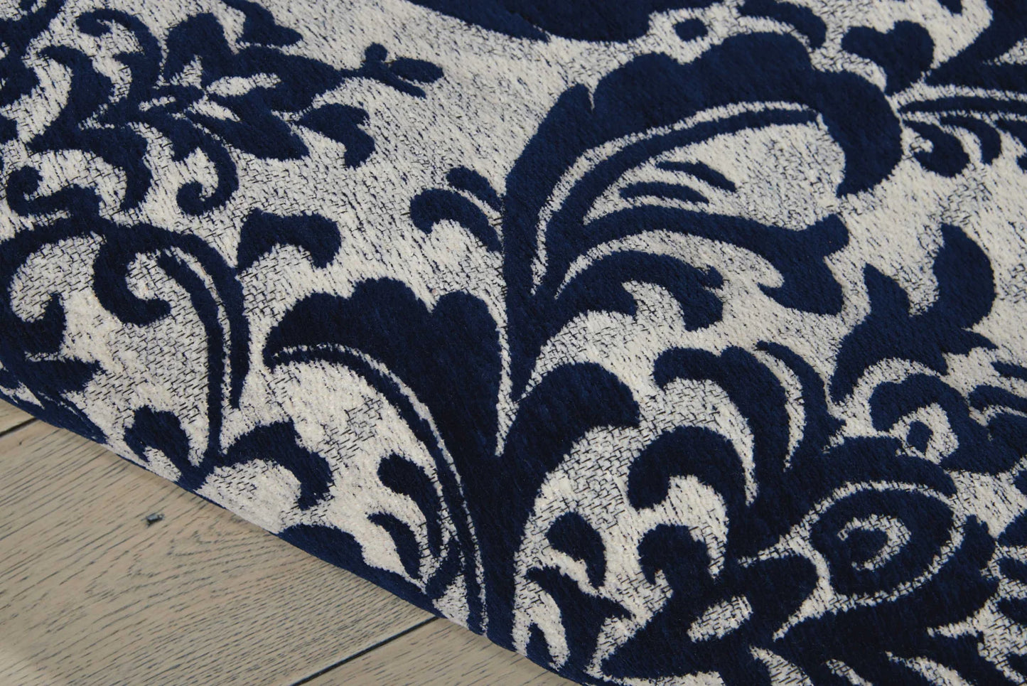 Nourison Home Damask DAS02 Ivory Navy Traditional Power-loomed Rug